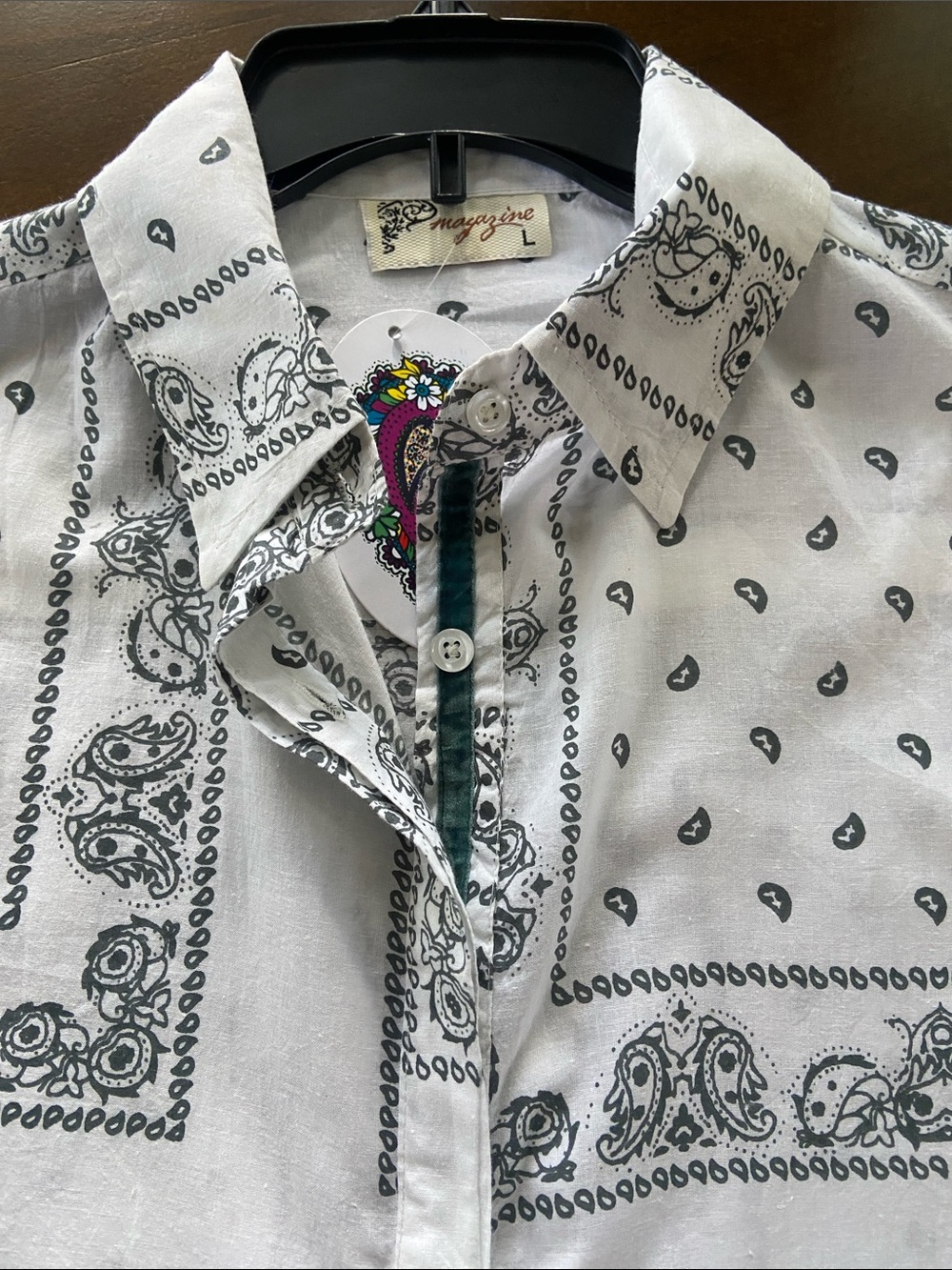 Women’s White button-down with teal green bandana-paisley print with teal trim.